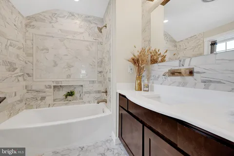 $1,125,000 | 5804 Wyngate Drive, Bethesda, MD 20817