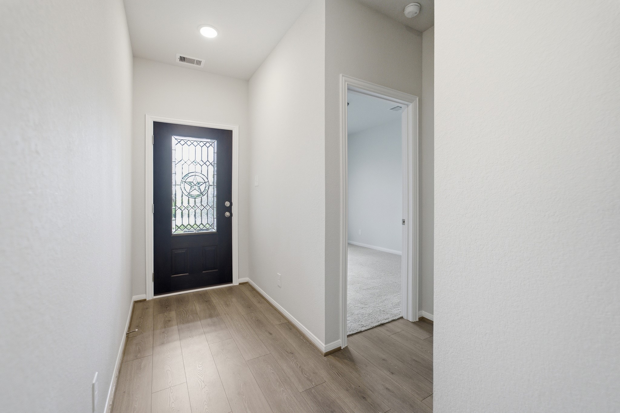8019 Jasper Mdws Way Angleton, TX 77515 - Photo 5 of 27