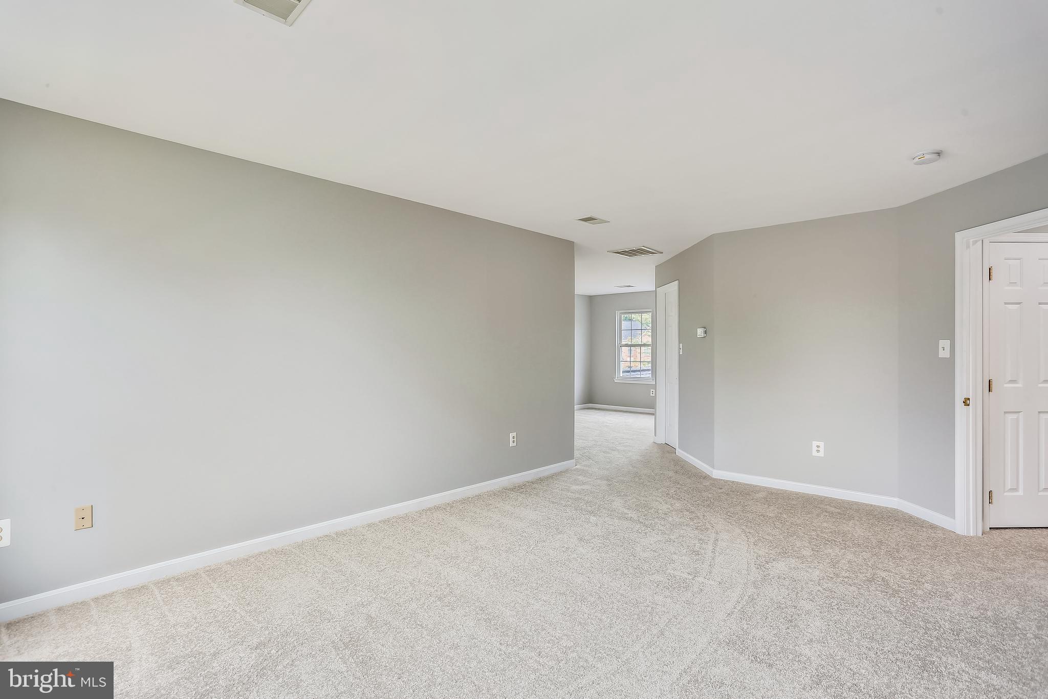 13929 Falconcrest Road Germantown, MD 20874 - Photo 27 of 76 Master bedroom sitting room