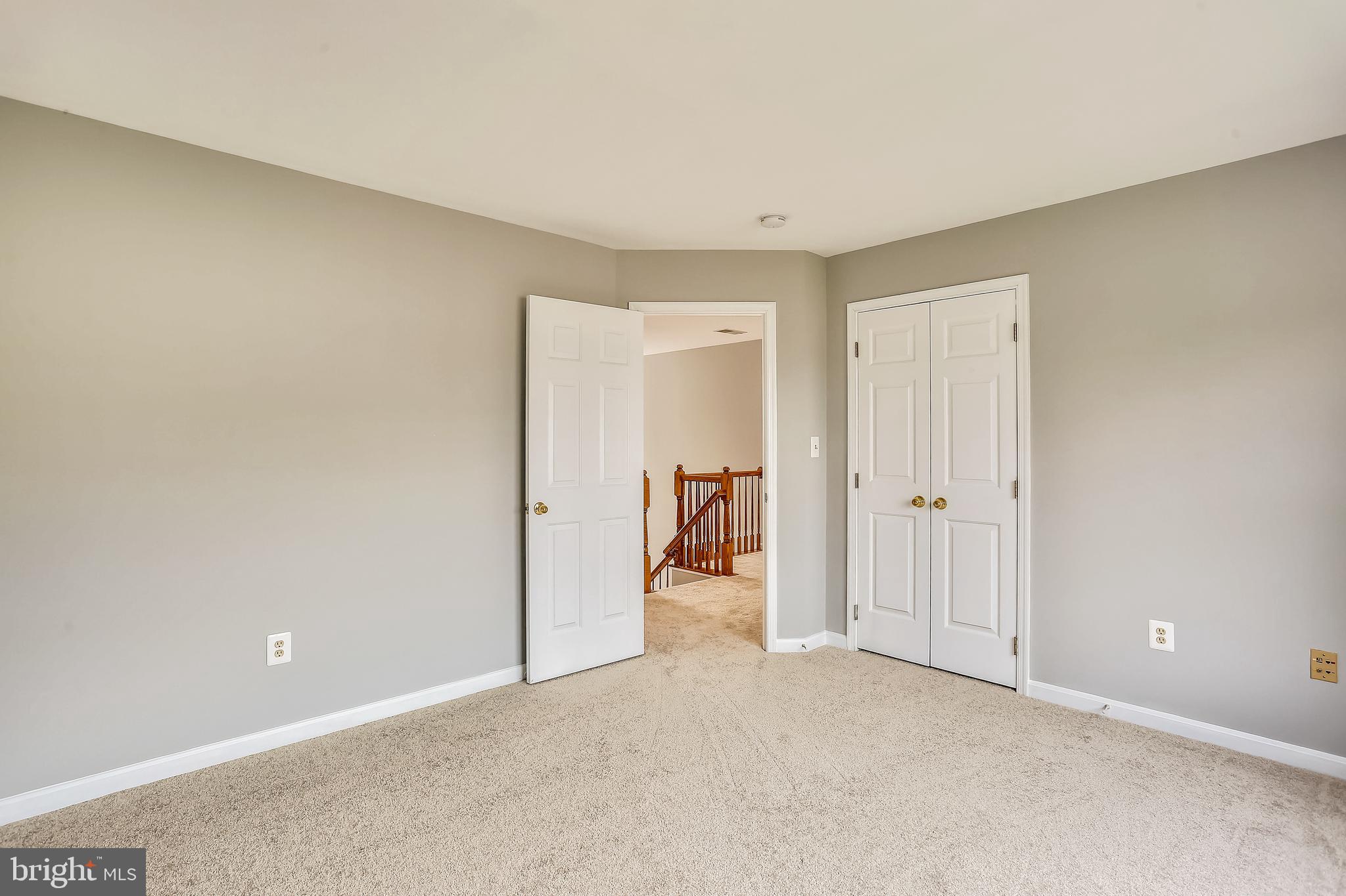 13929 Falconcrest Road Germantown, MD 20874 - Photo 37 of 76 Upper level bedroom #3 angle #2