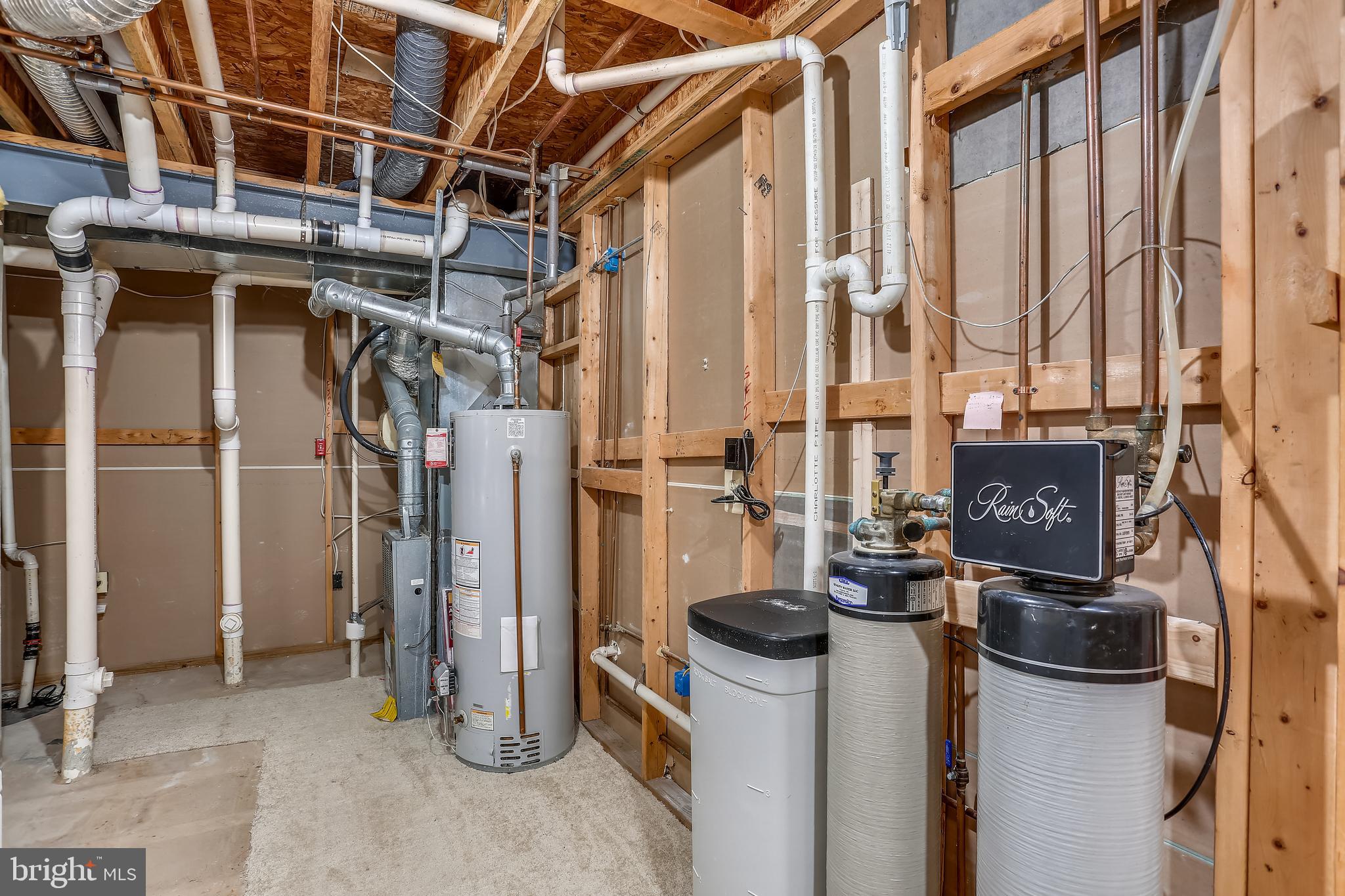 13929 Falconcrest Road Germantown, MD 20874 - Photo 49 of 76 Utility room