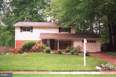 8705 Victoria Road Springfield, VA 22151 - Photo 1 of 1 Exterior (Main)