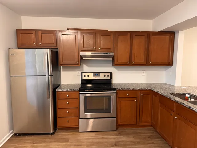 $2,650 | 18 Triangle Street, Unit B4, Danbury, CT 06810