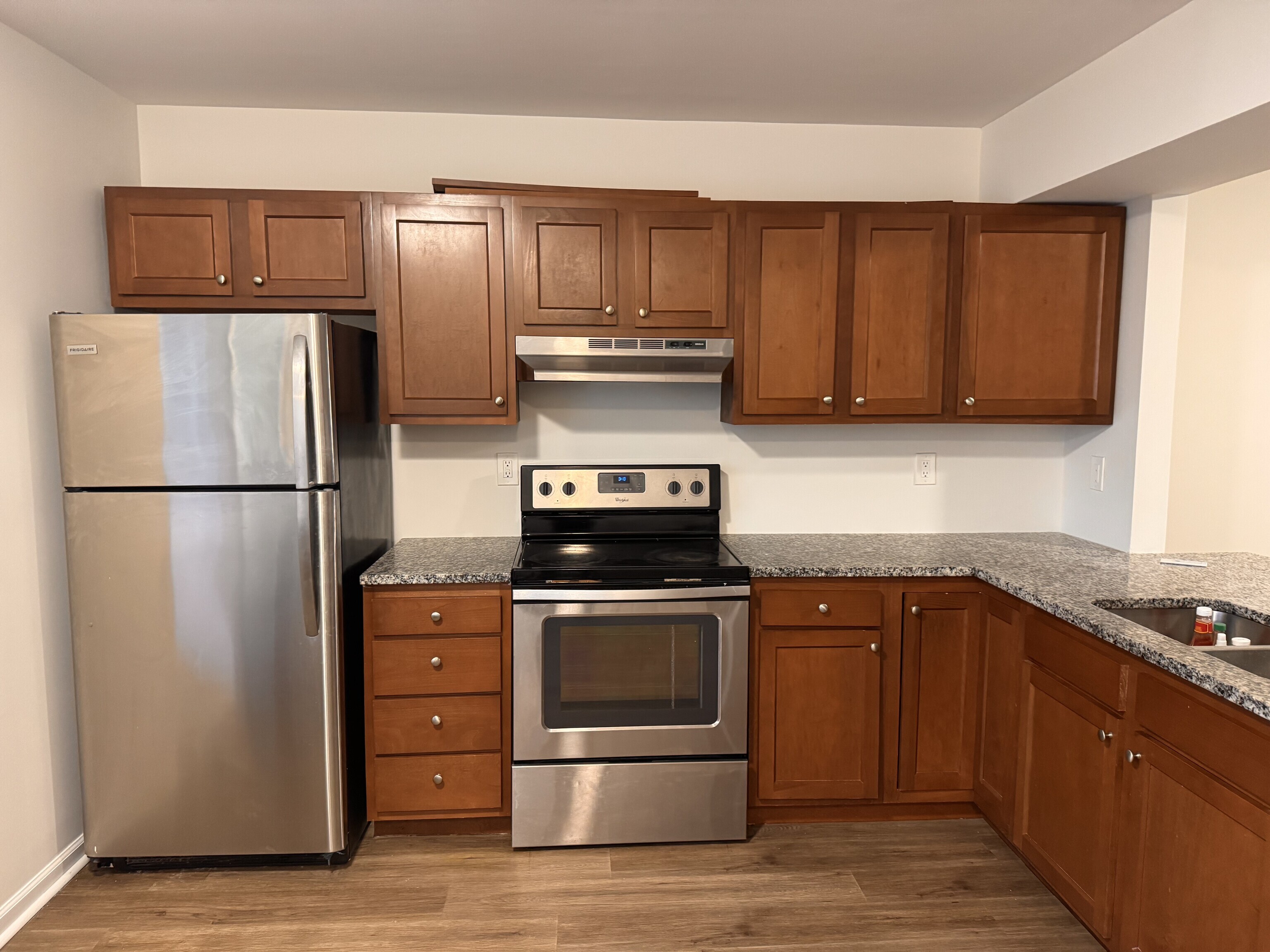 18 Triangle Street, Unit B4 Danbury, CT 06810 - Photo 3 of 13