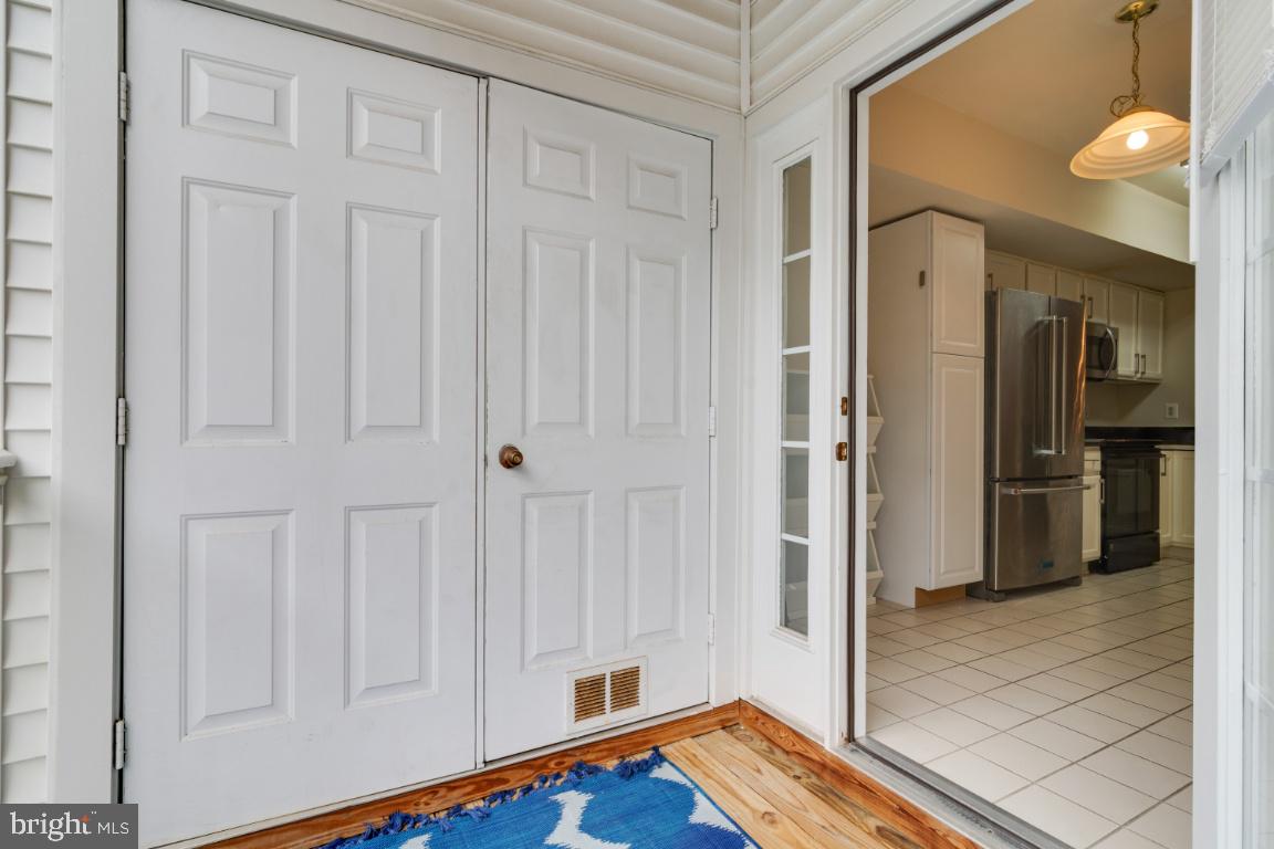 11326 King George Drive, Unit 7 Silver Spring, MD 20902 - Photo 15 of 34 spacious deck off kitchen