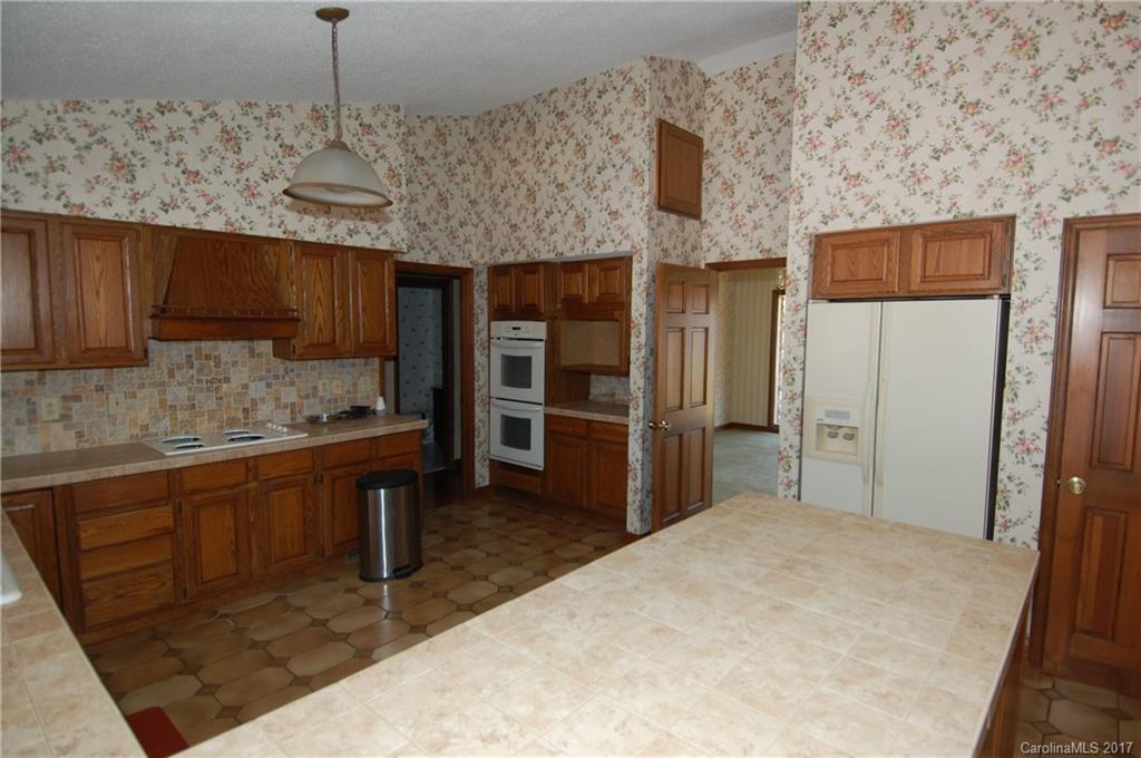 16320 Wrights Ferry Road Charlotte, NC 28278 - Photo 10 of 24