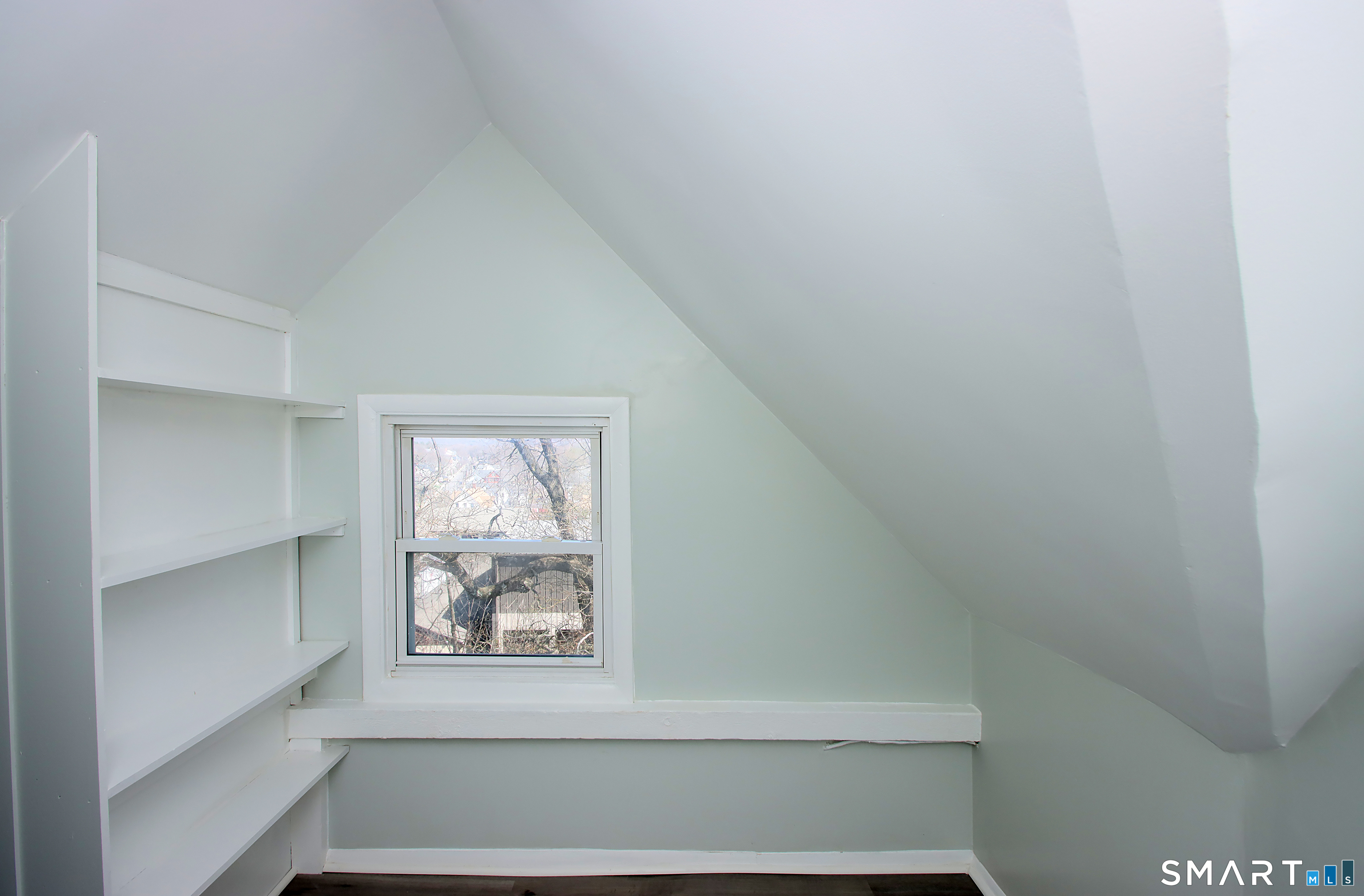 75 Wilcox Avenue Meriden, CT 06451 - Photo 16 of 25