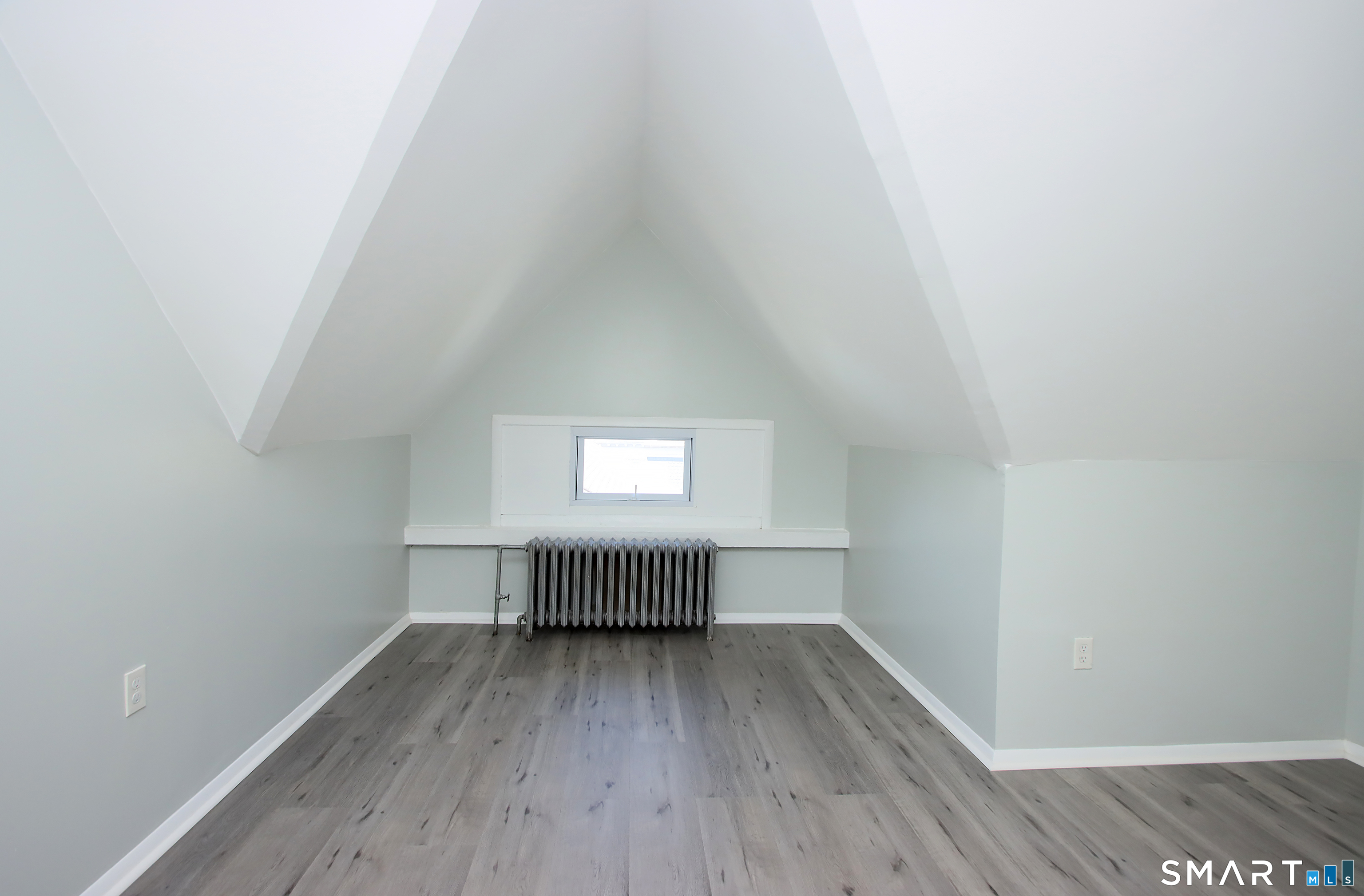 75 Wilcox Avenue Meriden, CT 06451 - Photo 18 of 25