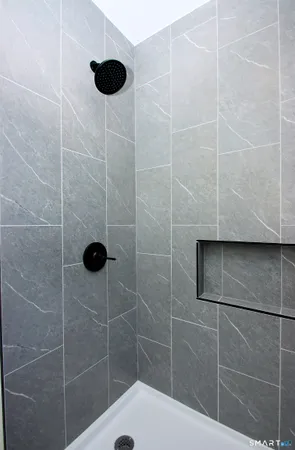 $2,350 | 75 Wilcox Avenue, Meriden, CT 06451