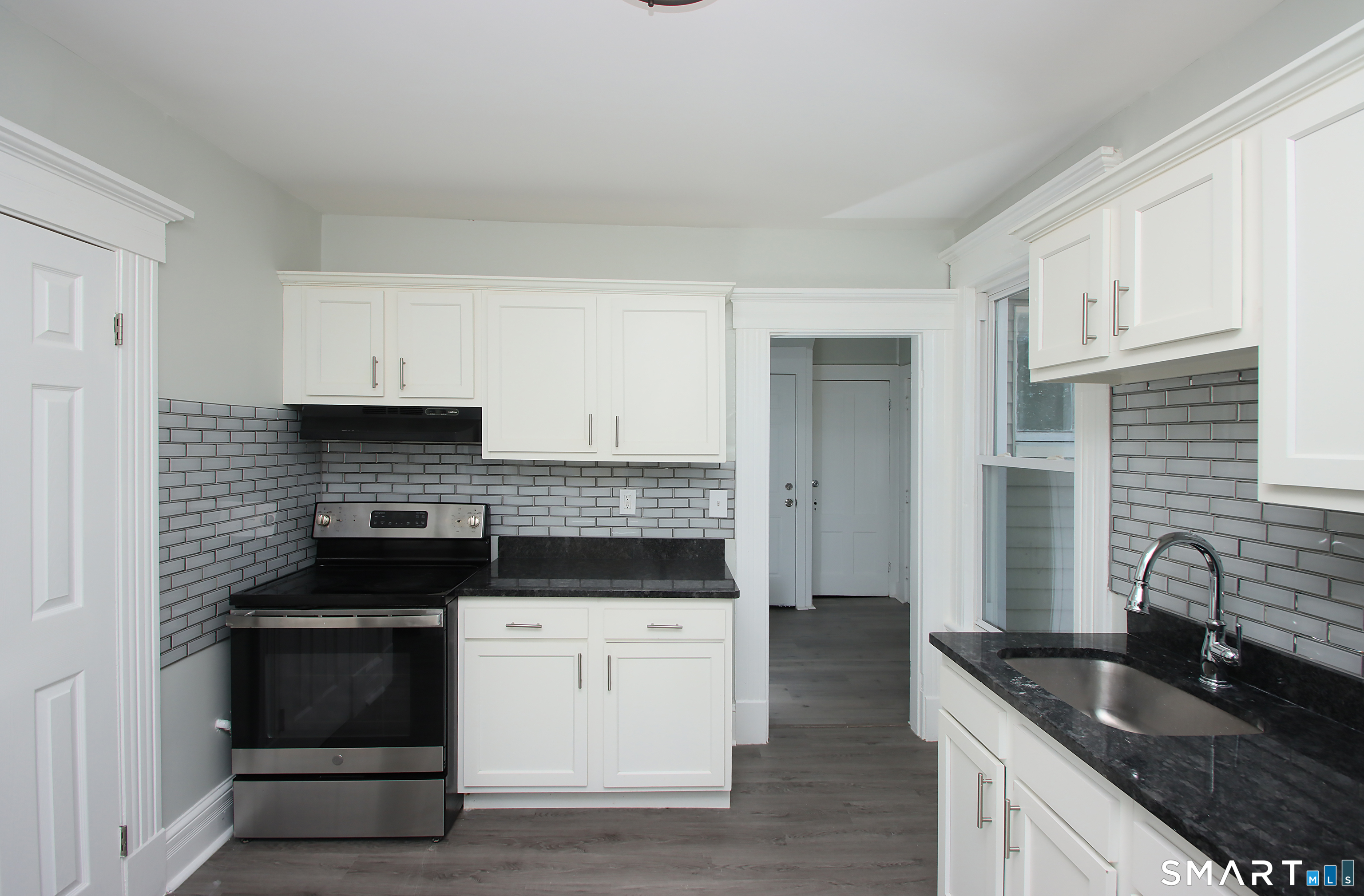 75 Wilcox Avenue Meriden, CT 06451 - Photo 8 of 25