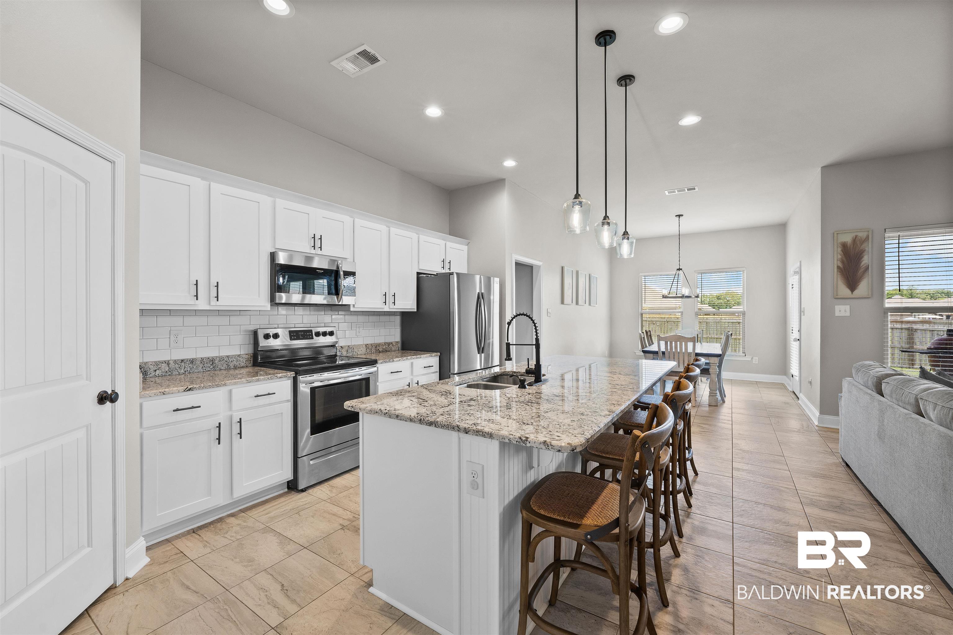 1088 Stella Road Foley, AL 36535 - Photo 3 of 21 Kitchen