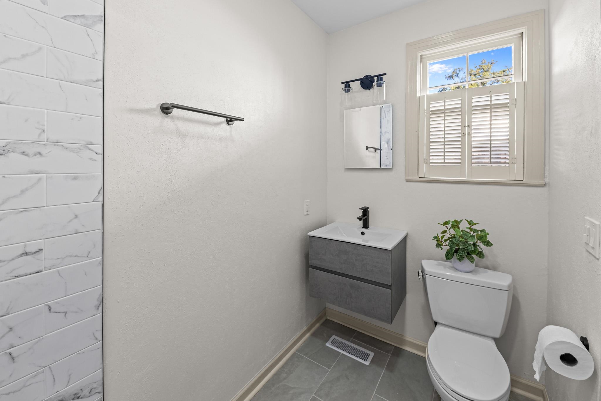 2014 Golf Terrace Drive Tallahassee, FL 32301 - Photo 16 of 40