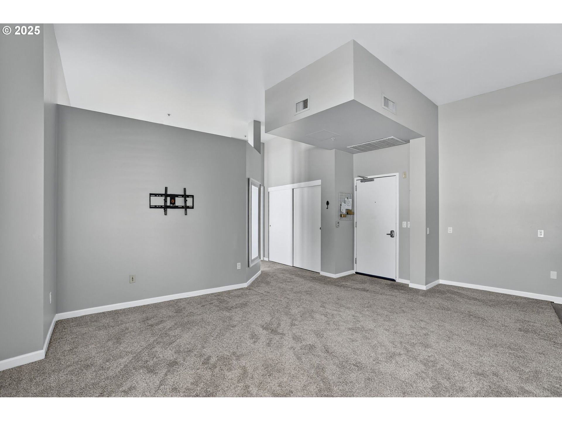 12600 Southwest Crescent Street, Unit 420 Beaverton, OR 97005 - Photo 15 of 45 a view of an empty room