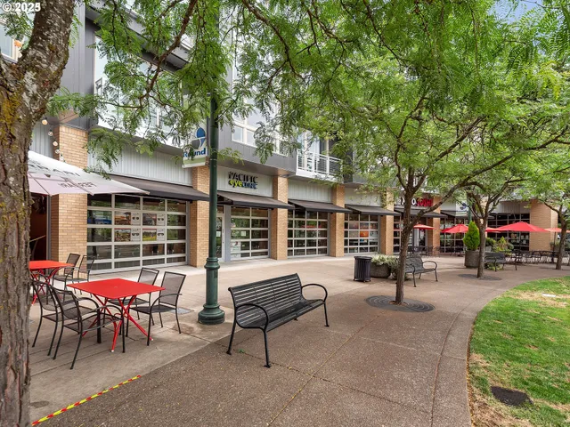 $275,000 | 12600 Southwest Crescent Street, Unit 420, Beaverton, OR 97005