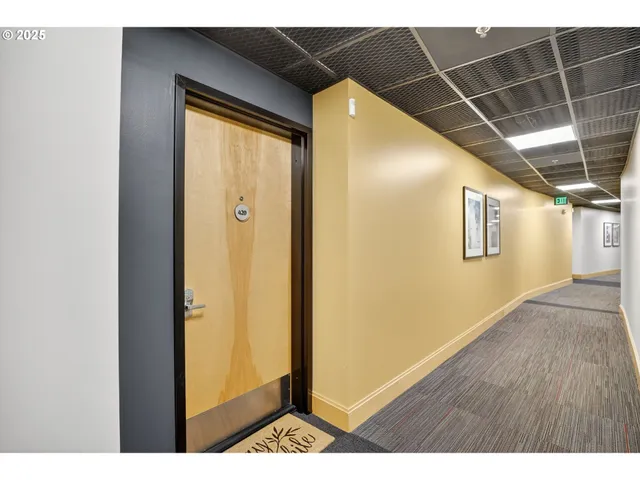 $275,000 | 12600 Southwest Crescent Street, Unit 420, Beaverton, OR 97005