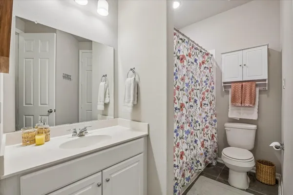 $2,800 | 13317 Emerald Mallard Drive, La Marque, TX 77568