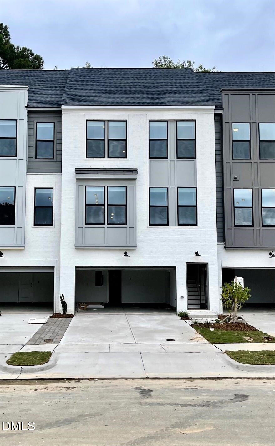 a building that has a lot of windows