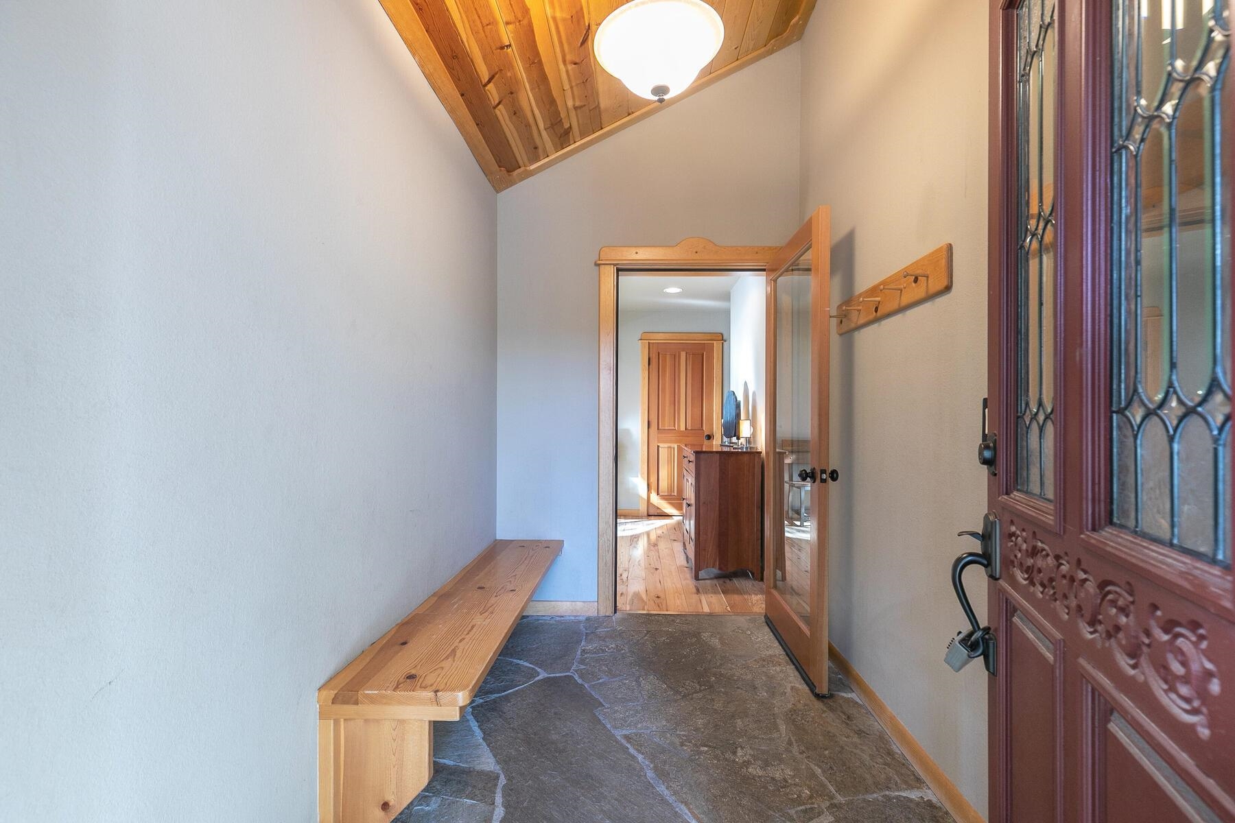 11525 Chalet Road Truckee, CA 96161 - Photo 3 of 19 Gallery Image 3