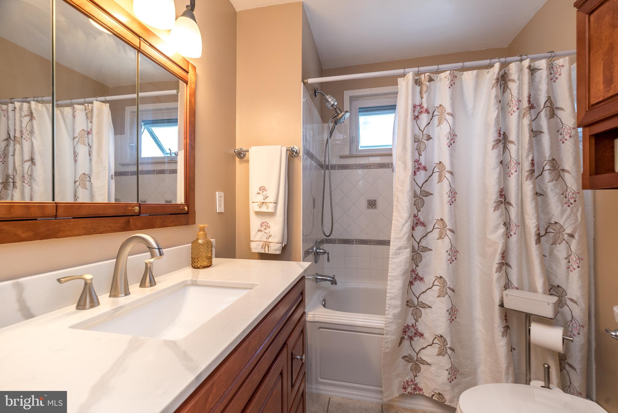 309 Annasmead Road Ambler, PA 19002 - Photo 21 of 48 Updated full bath