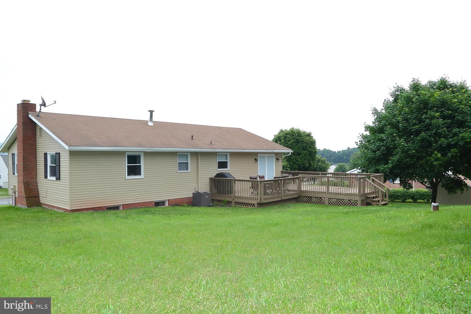 View of back yard