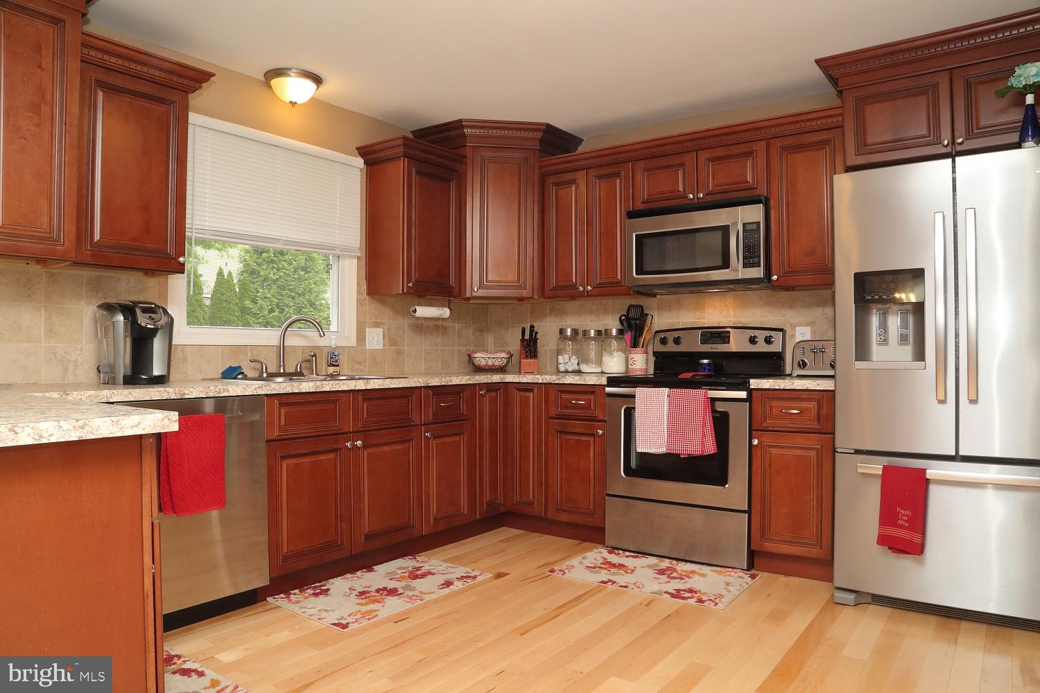1353 Horning Road Denver, PA 17517 - Photo 12 of 20 Kitchen - bright and cheery