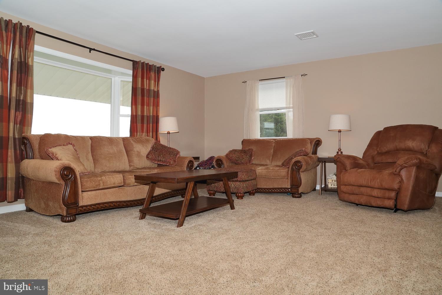 Main Living Room - bright and cheery