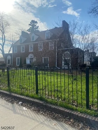 $1,200,000 | 725 Elizabeth Avenue, Unit 2, Newark, NJ 07112