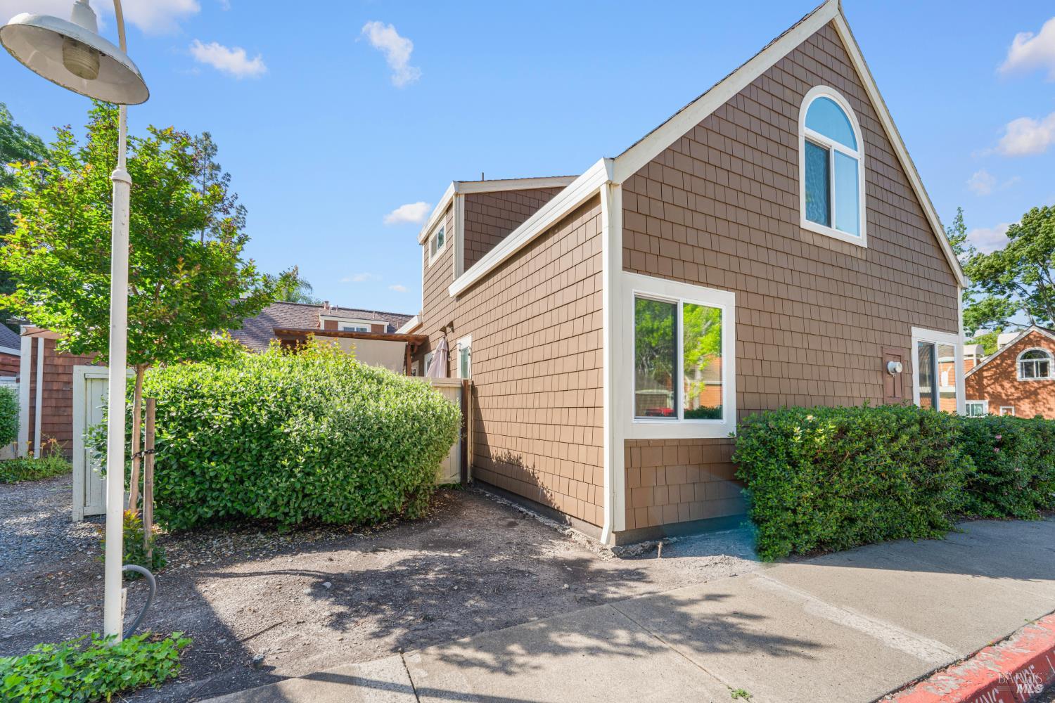2706 Lakeview Drive Santa Rosa, CA 95405 - Photo 25 of 26