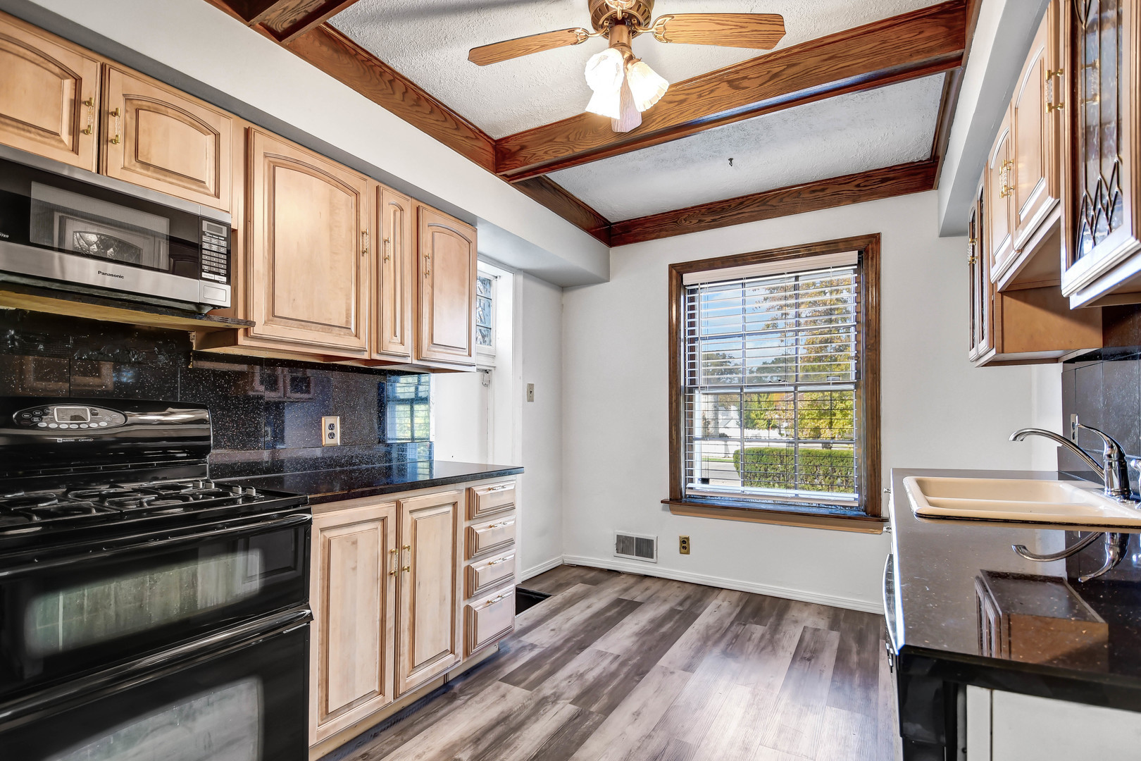 2001 West 103rd Street Chicago, IL 60643 - Photo 10 of 45