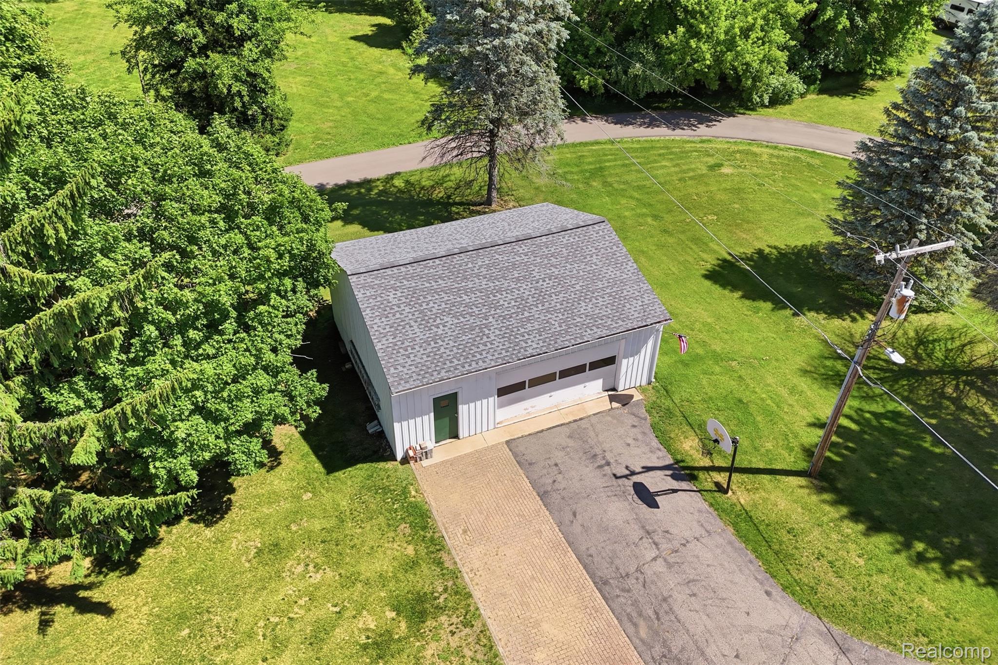 3843 Hooker Road Pinckney, MI 48169 - Photo 34 of 37 45_3843 hooker rd-45.jpg