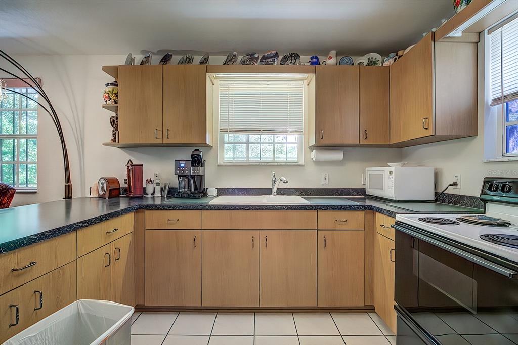 7260 Coventry Court Weeki Wachee, FL 34607 - Photo 6 of 36 Gallery Image 6