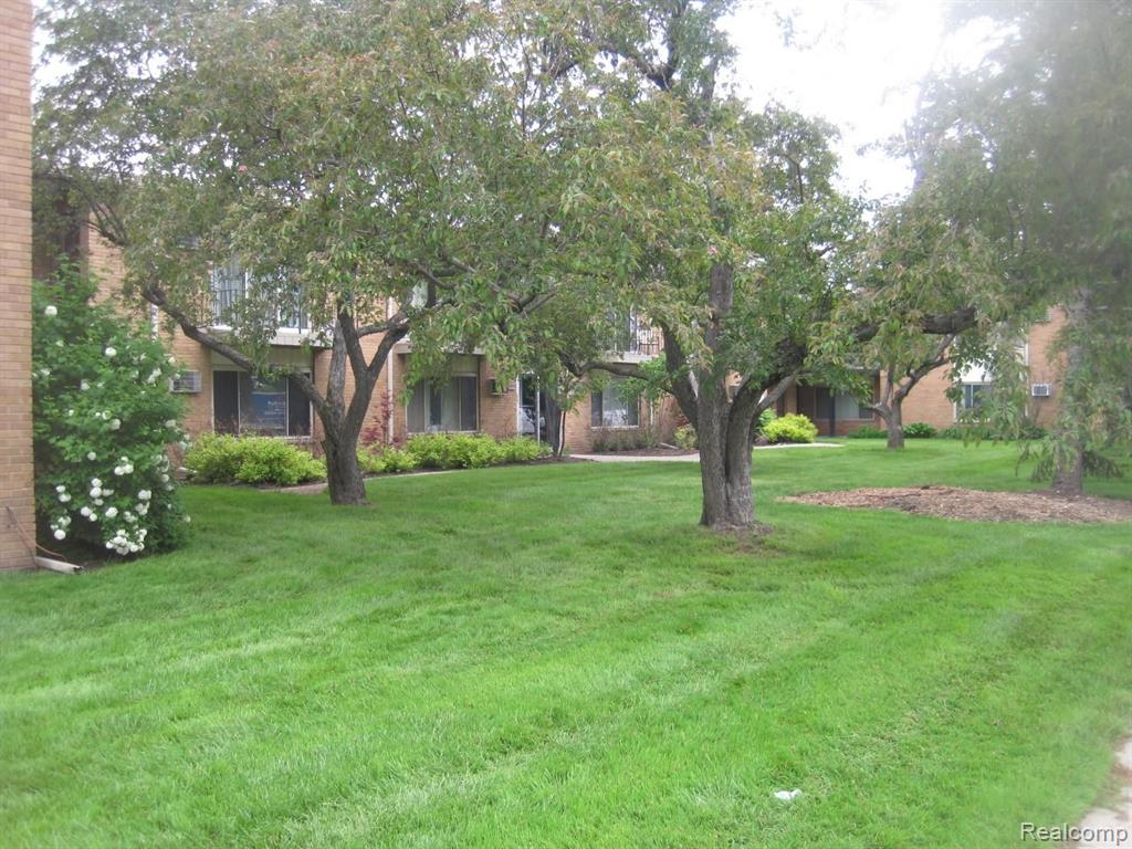 2859 East Maple Road, Unit 1 Birmingham, MI 48009 - Photo 1 of 13