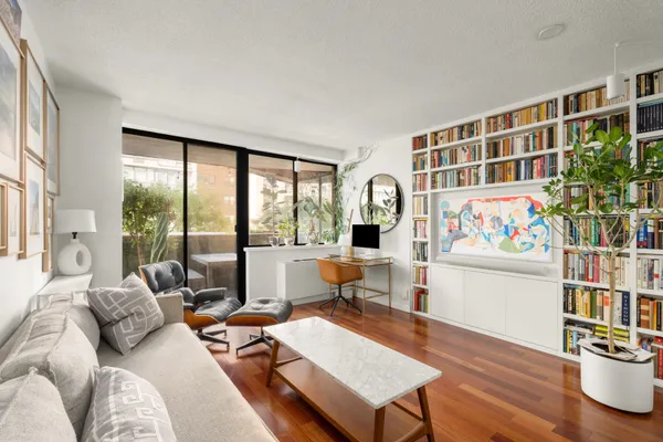 $750,000 | 233 East 86th Street, Unit 3B | Upper East Side