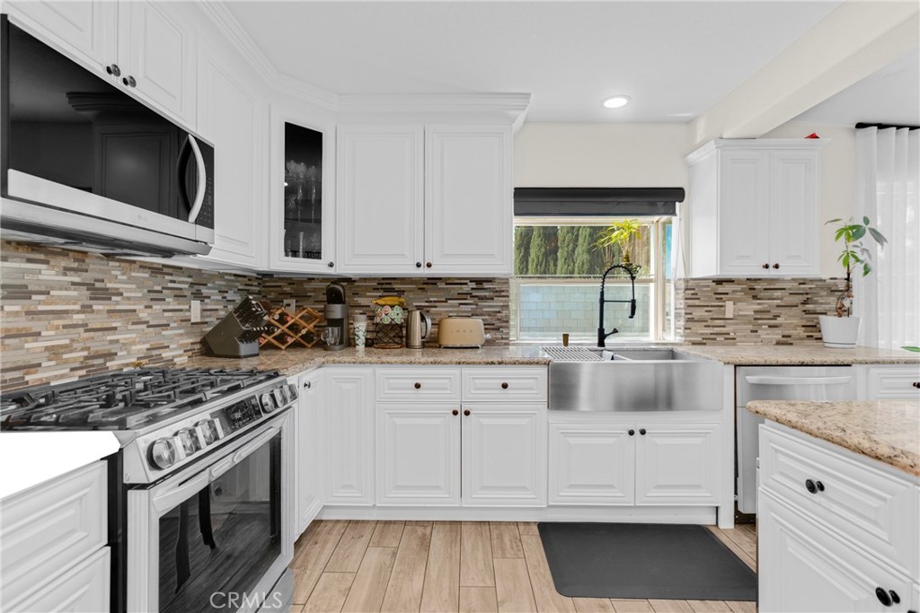 2290 Rohner Court Simi Valley, CA 93063 - Photo 42 of 56 Gallery Image 42