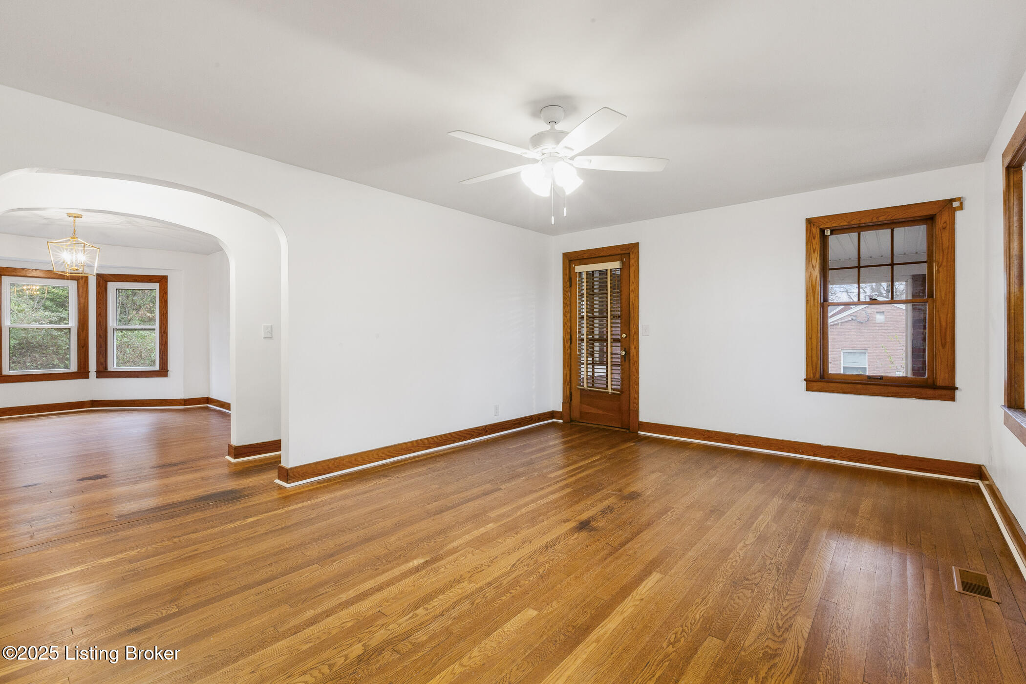 7926 3rd Street Road Louisville, KY 40214 - Photo 7 of 26 13