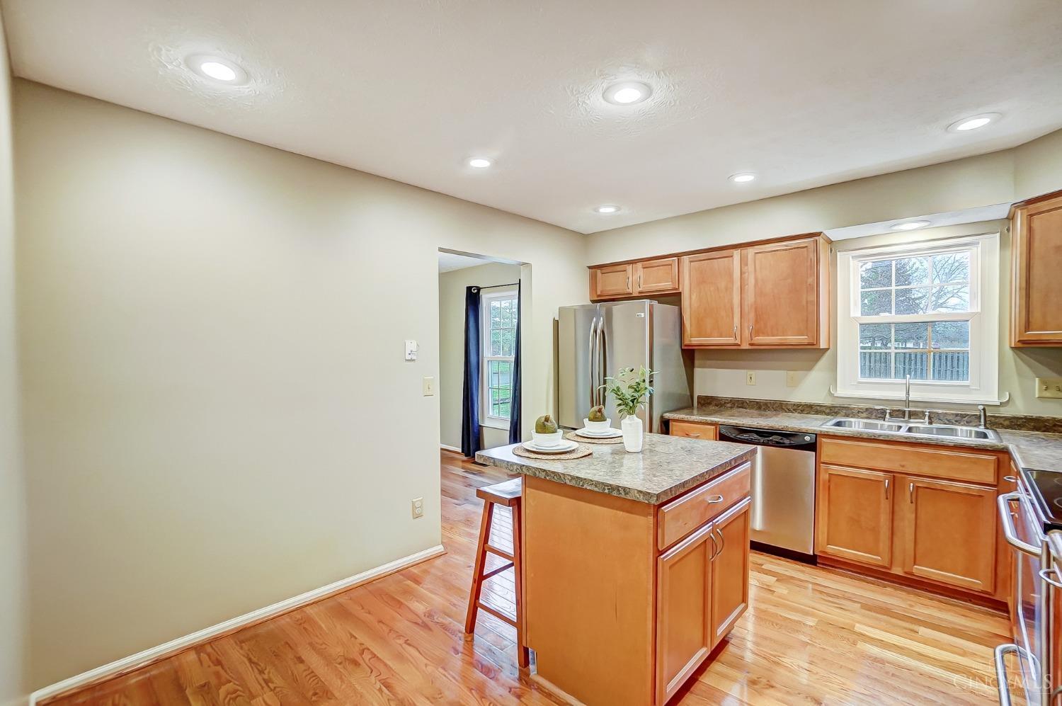 8844 Rambling Ridge Drive West Chester, OH 45069 - Photo 15 of 32 Gallery Image 15