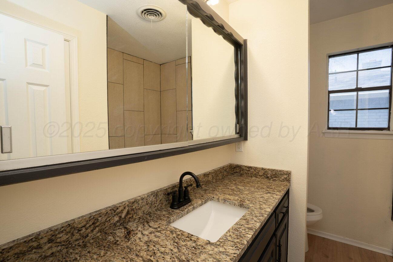 5207 While A Way Road Amarillo, TX 79109 - Photo 30 of 43 Bathroom 3