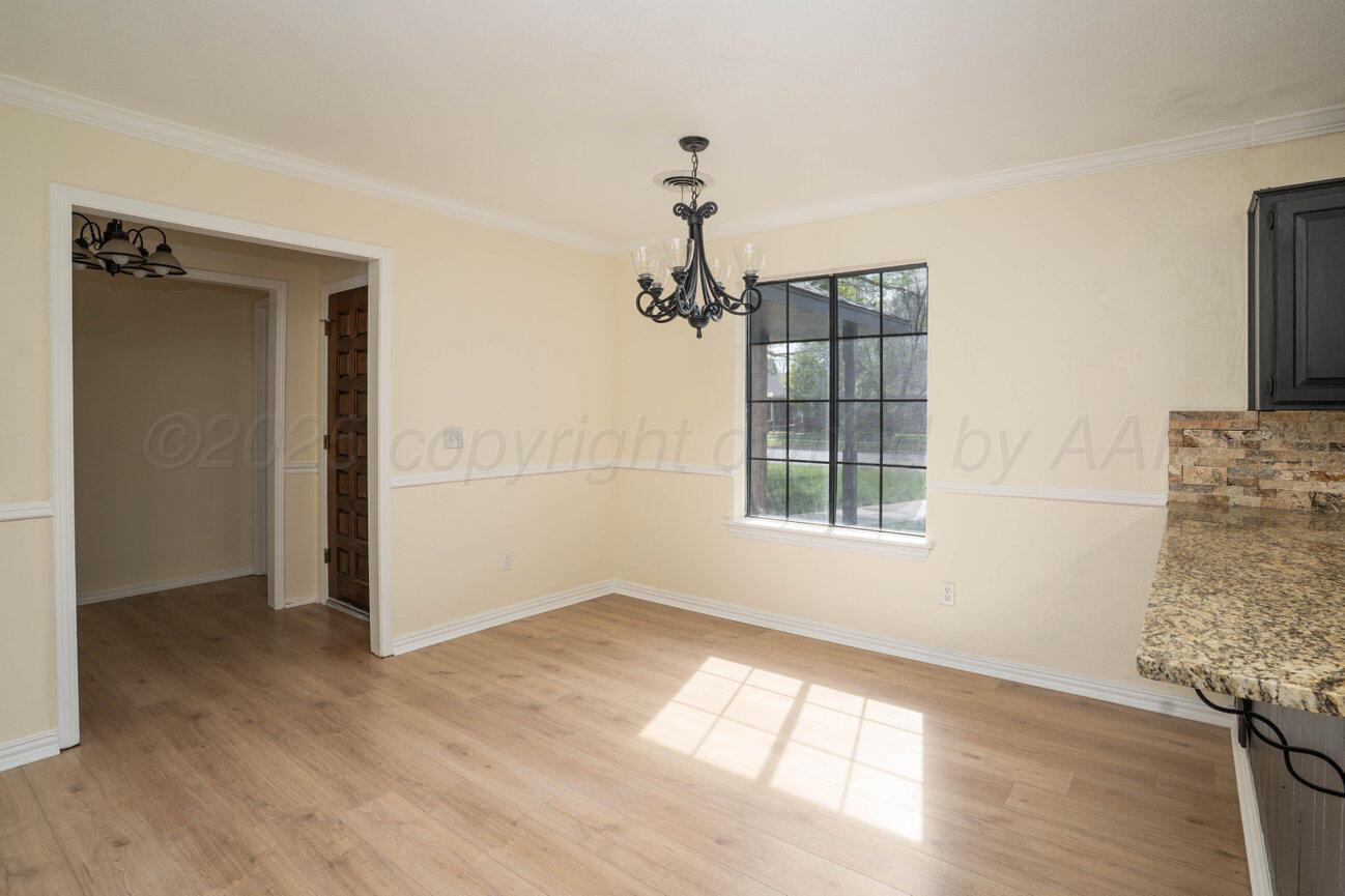 5207 While A Way Road Amarillo, TX 79109 - Photo 8 of 43 Dining Area
