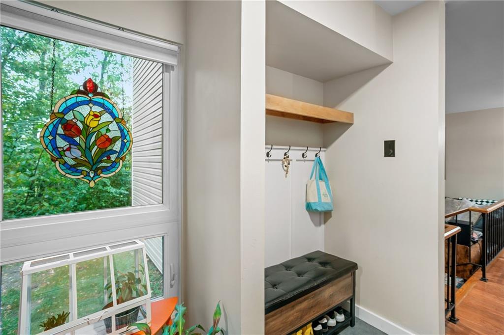 1706 Kenzie Road Pittsburgh, PA 15205 - Photo 2 of 25 a view of a entryway