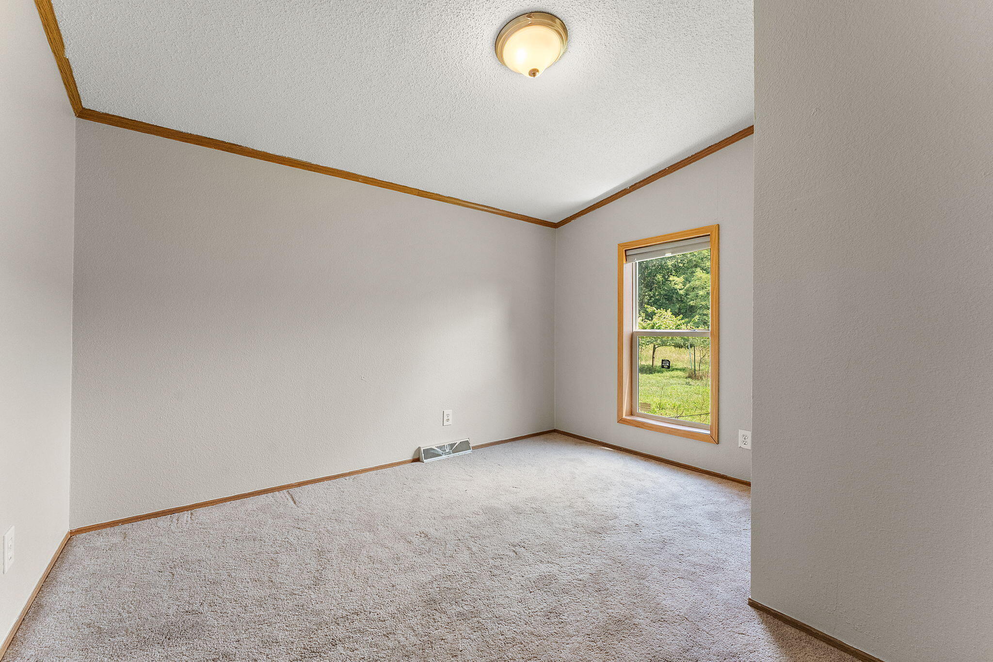 650 Freyer Road Michigan City, IN 46360 - Photo 40 of 49 an empty room with windows
