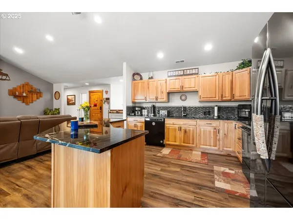 $1,389,900 | 15502 Northwest Old Pumpkin Ridge Road, North Plains, OR 97133