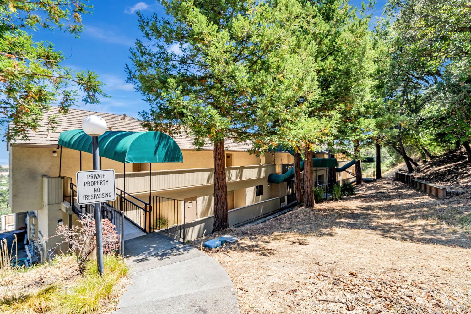 270 Channing Way, Unit 1 San Rafael, CA 94903 - Photo 24 of 32