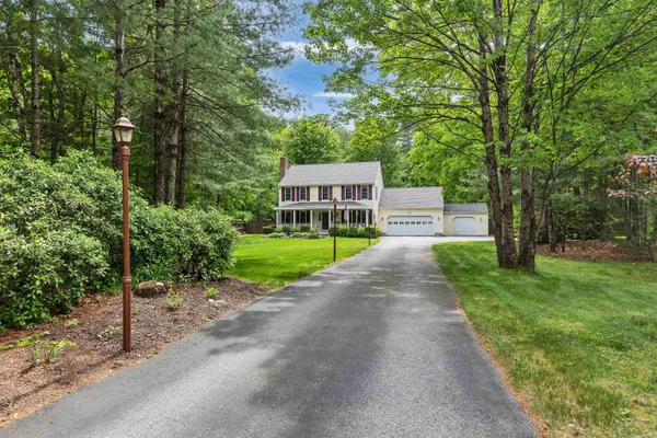 $669,900 | 5 Captain Danforth Lane, Amherst, NH 03031