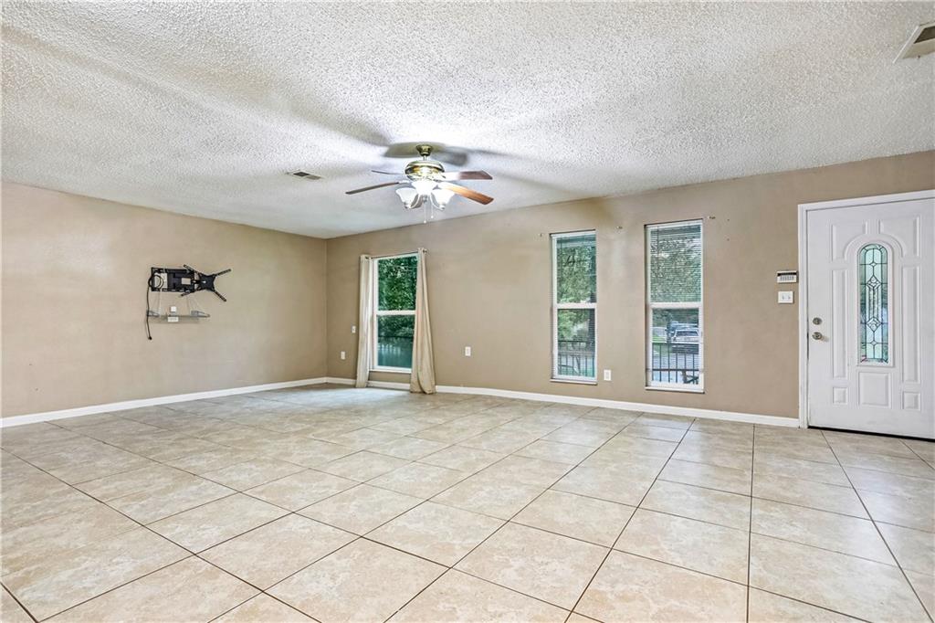 116 Oak Park Drive Slidell, LA 70460 - Photo 2 of 15