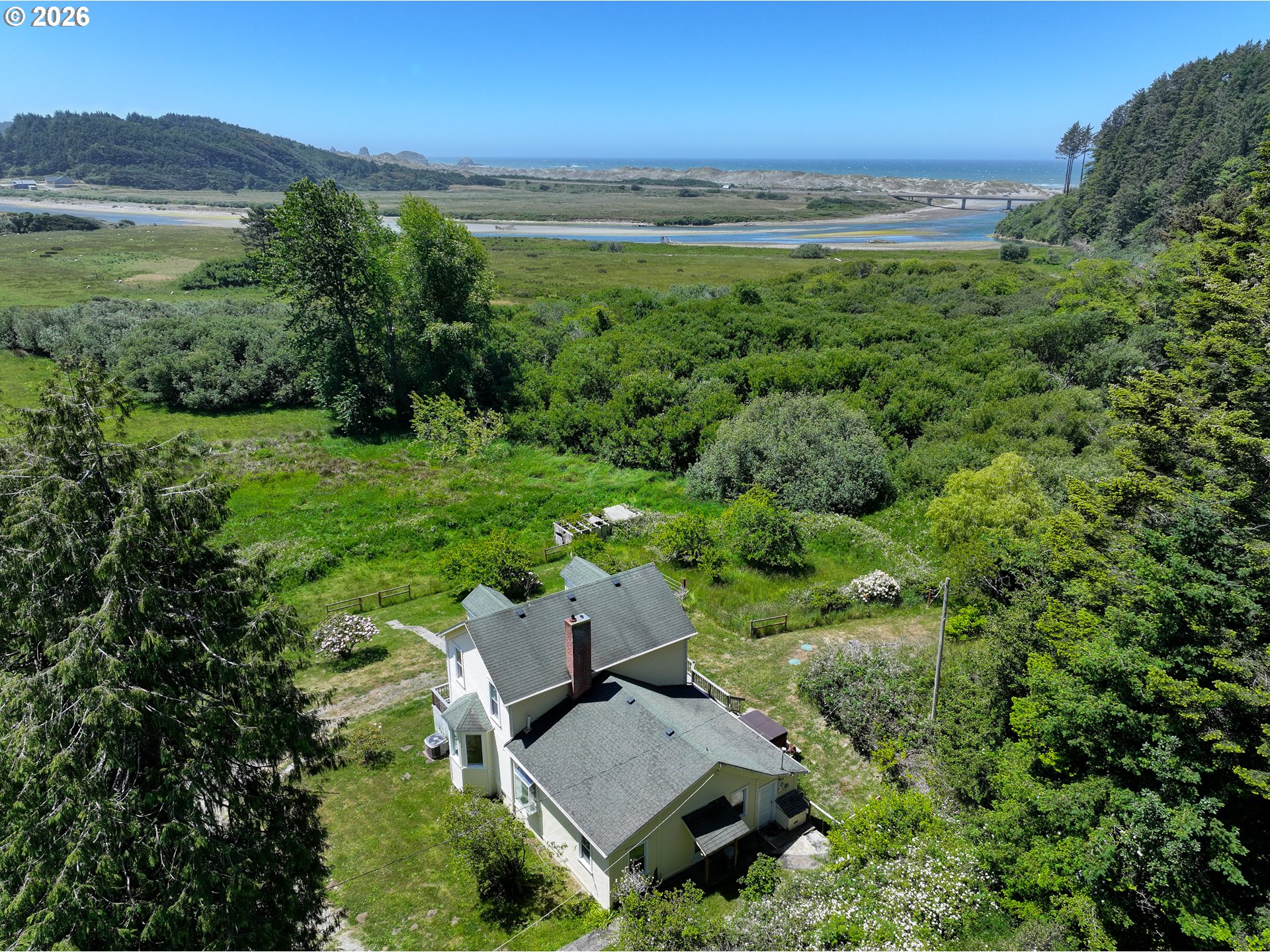 94665 North Bank Pistol River Road Gold Beach, OR 97444 - Photo 8 of 48