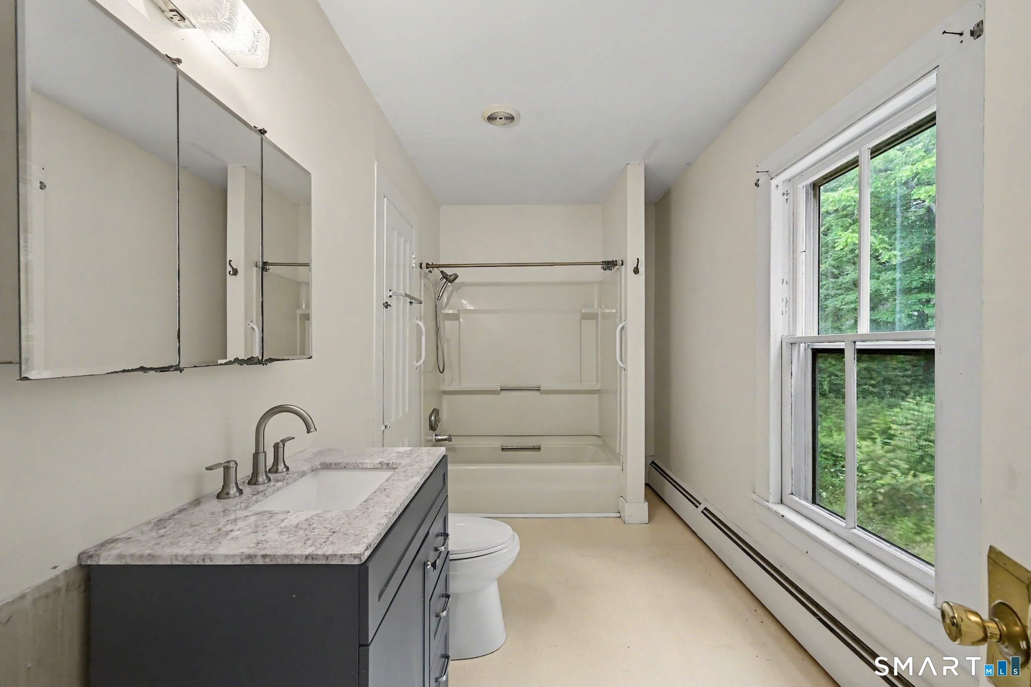 33 Hatch Road Bridgewater, CT 06752 - Photo 7 of 40