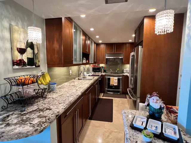 $8,000 | 3450 South Ocean Boulevard, Unit 701, Palm Beach, FL 33480