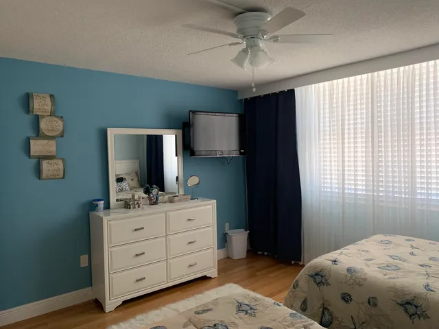 $8,000 | 3450 South Ocean Boulevard, Unit 701, Palm Beach, FL 33480