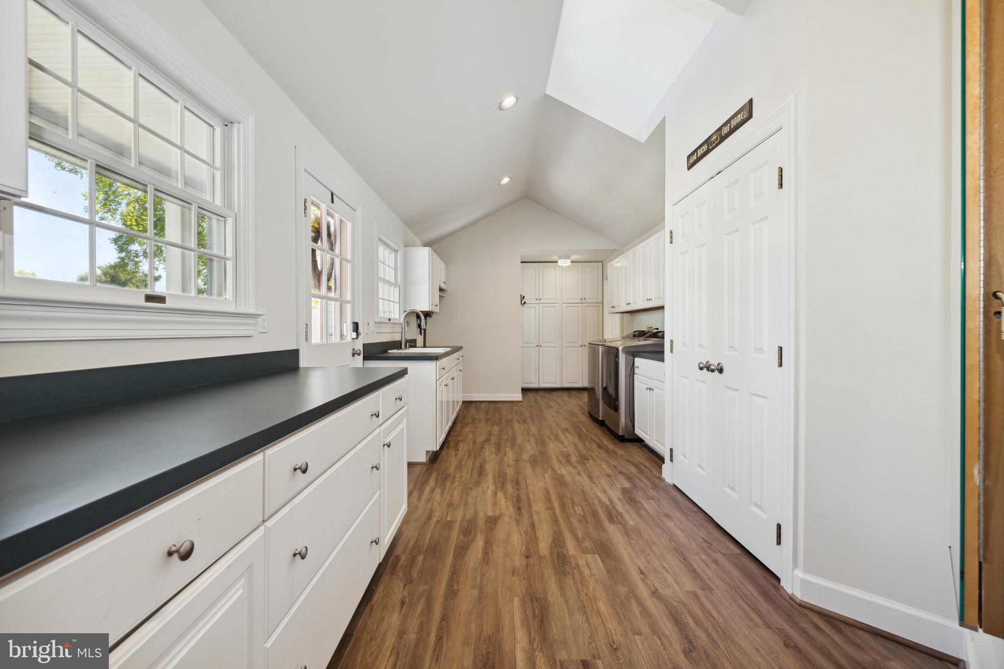 8408 Dasher Court Gaithersburg, MD 20882 - Photo 18 of 54