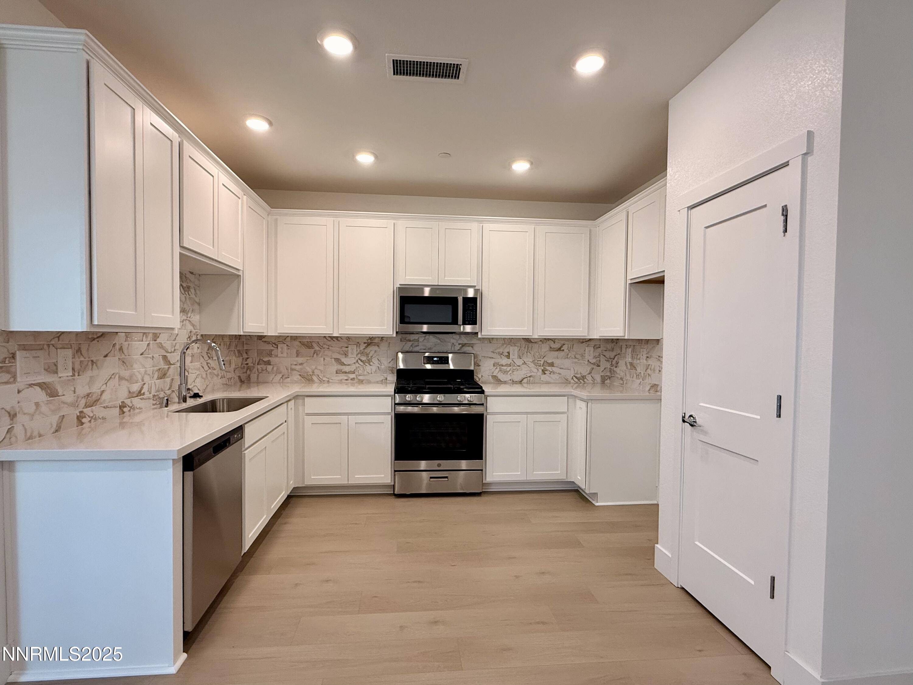 480 Prosecco Way Reno, NV 89511 - Photo 2 of 14 IMG_1453